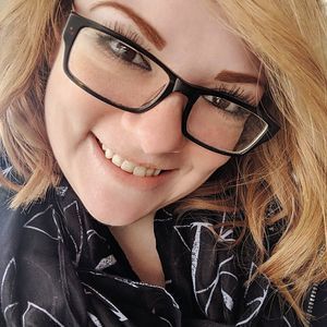 Meet your Posher, Carly